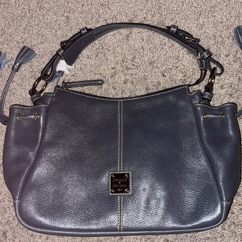 Dooney and Bourke handbags - Picture 1 of 9
